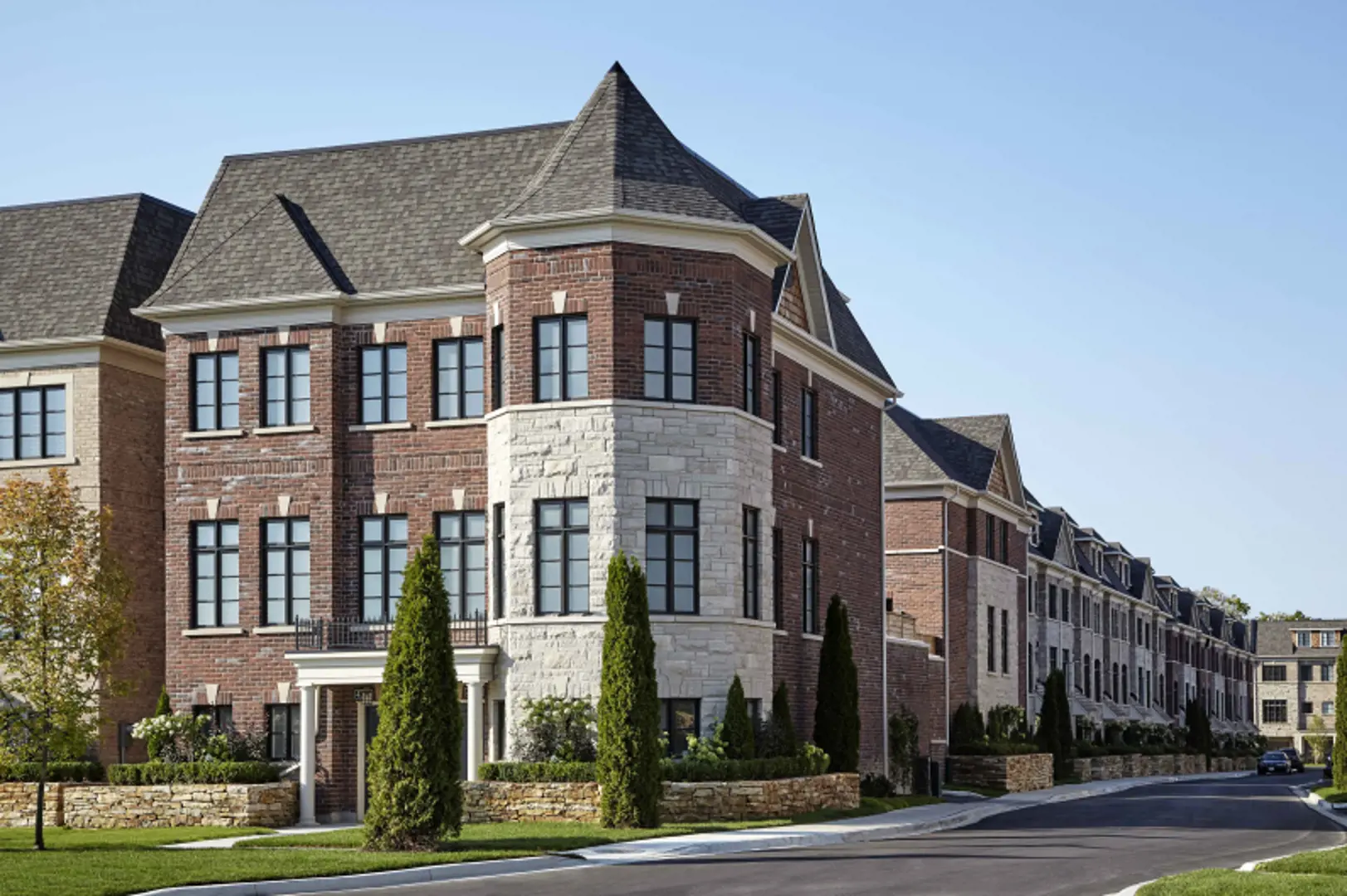 Boutique Towns On Lake Shore in Etobicoke, Toronto by Dunpar Homes