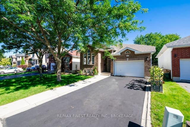 Detached at 380 Quarry Pond Court, Kingston, ON K7K 7L3