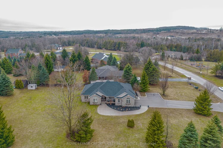 48 Rayburn Meadows Road