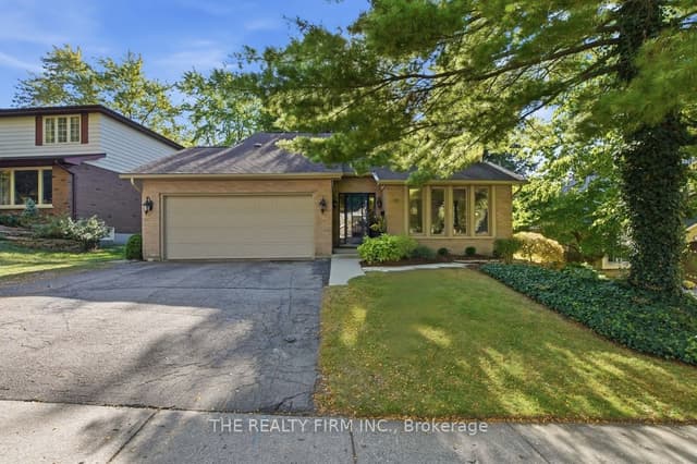 Detached at 11 SOMERSET Crescent, London South, ON N6K 3L6
