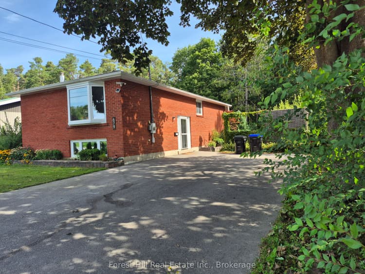 679 Simcoe Avenue