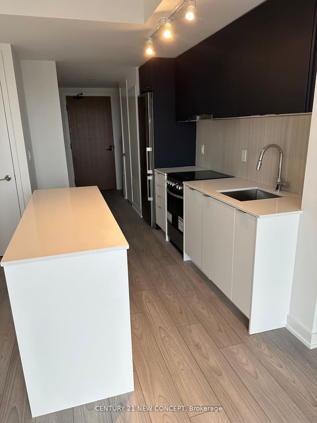 Condo Apartment at 8 Tippett Road 1402, Toronto, ON M3H 0E7, Toronto C06