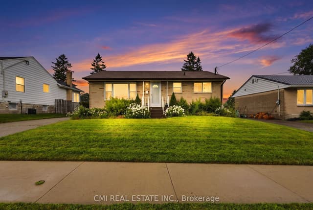 Detached at 494 Annapolis Avenue, Oshawa, ON L1J 2Y7
