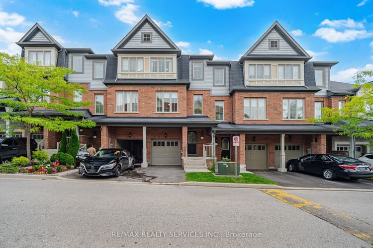 7 Cedar Lake Crescent