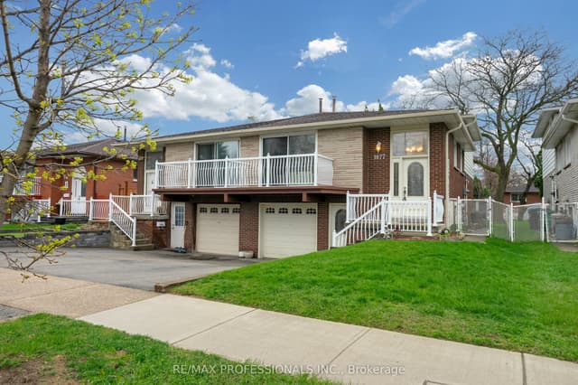 Semi-Detached at 1877 Silverberry Crescent, Mississauga, ON L5J 1C8