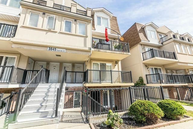 Condo Townhouse at 3045 Finch Avenue W 1034, Toronto, ON M9M 0A5, Toronto W05