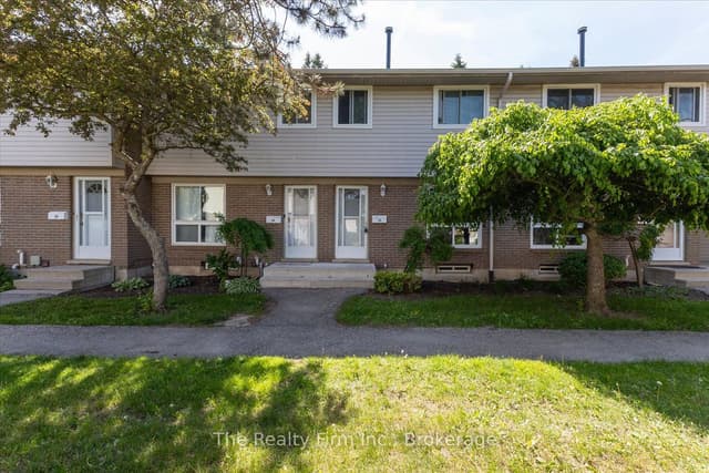 Condo Townhouse at 88 Avonwood Drive 33, Stratford, ON N4Z 1B3