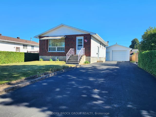 Detached at 944 Mackenzie Road, Prescott, ON K0E 1T0