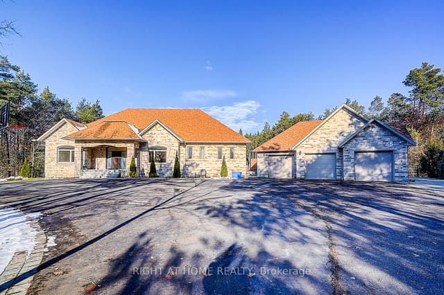 Detached at 45 Loggers Trail, Whitchurch-Stouffville, ON L4A 2L6