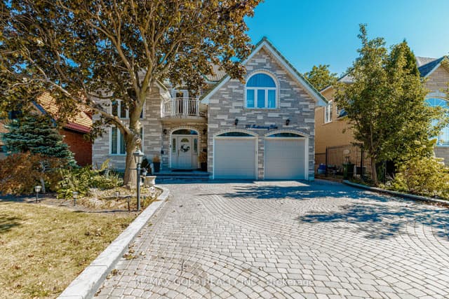 Detached at 108 Montmorency Drive, Hamilton, ON L8K 6R1