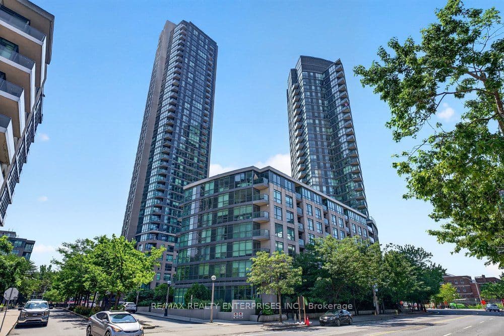 Suite 412 · Floor 4, Unit 412 · 231 Fort York Blvd