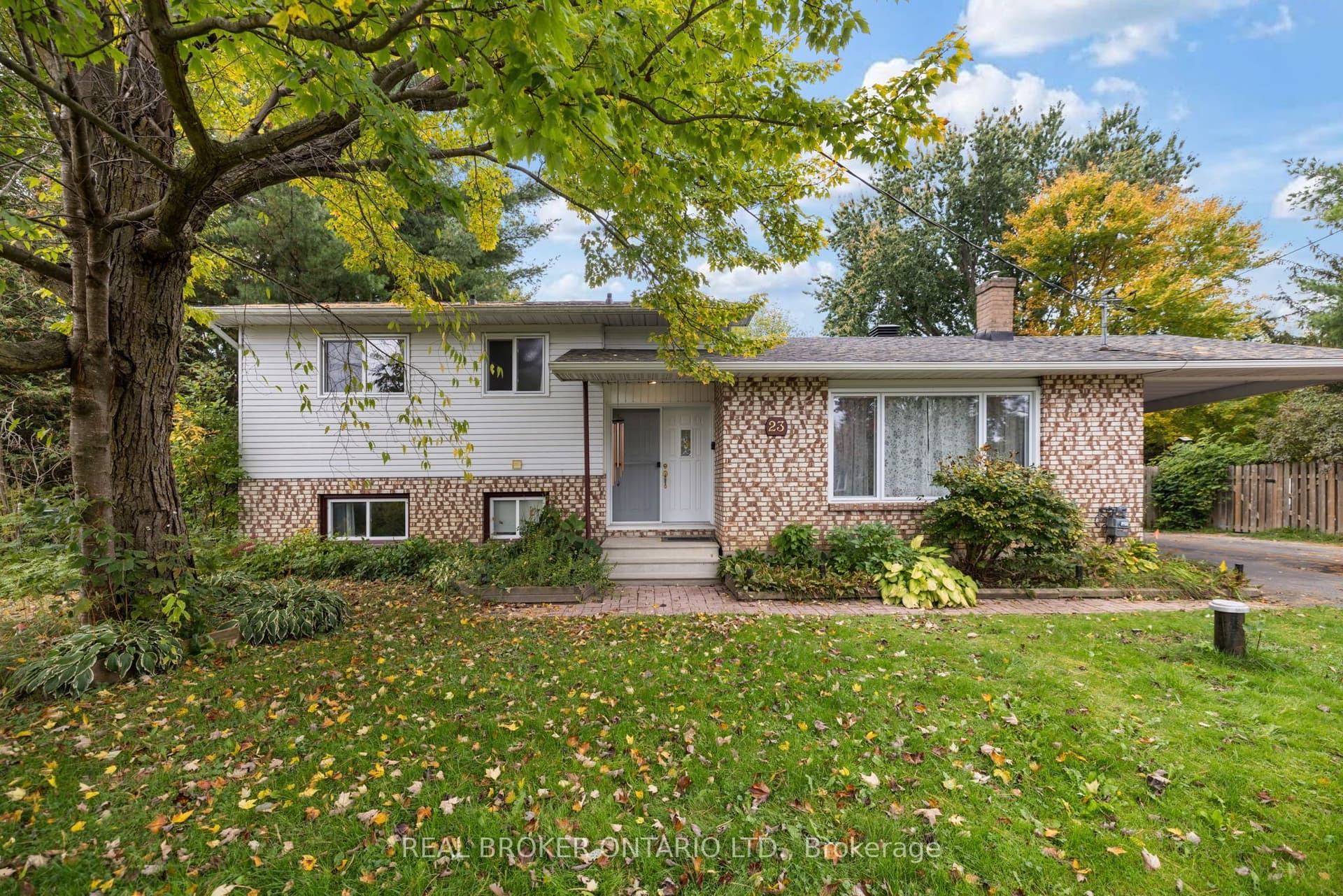 23 Louise Cres
