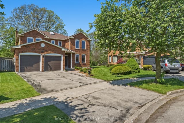 Detached at 5211 Micmac Crescent, Mississauga, ON L5R 2E2