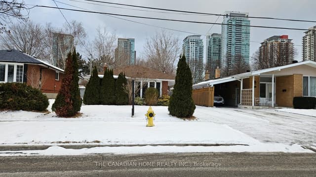 Detached at 12 Aspendale Drive Main, Toronto, ON M1P 4J6, Toronto E09
