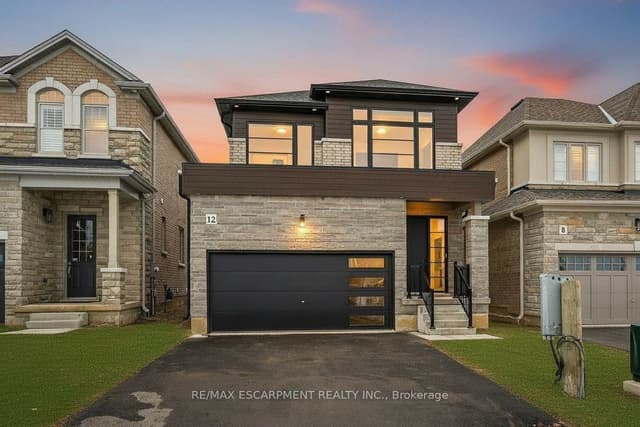 Detached at 12 Shady Oaks Trail, Hamilton, ON L9B 0E9