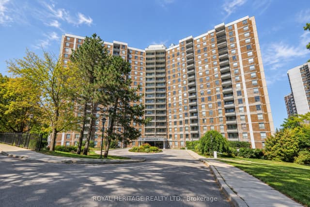 Condo Apartment at 10 Edgecliff Golfway 603, Toronto, ON M3C 3A3, Toronto C11