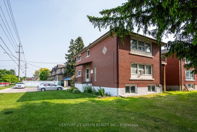 Triplex at 129 River Road E, Kitchener, ON N2B 2G7
