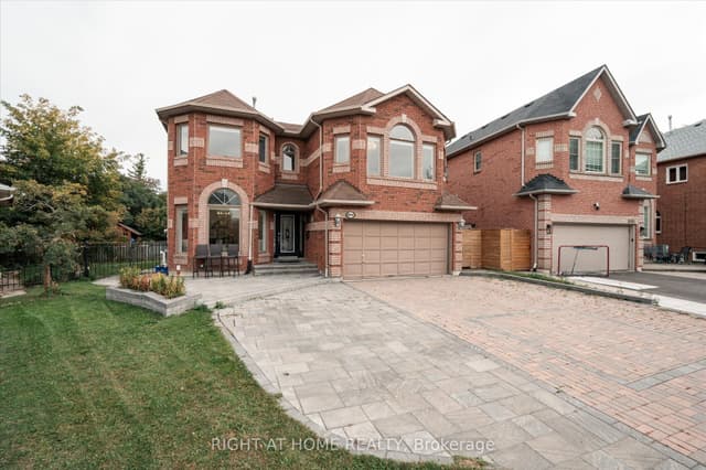 Detached at 1001 Lytton Court, Pickering, ON L1W 3Z2