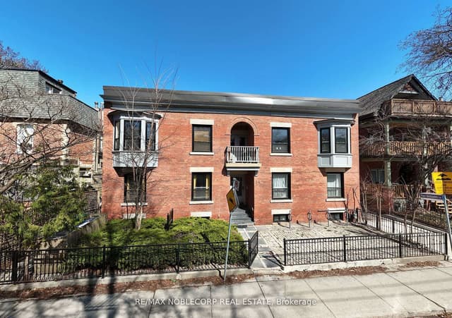 Multiplex at 34 Winchester Street, Toronto, ON M4X 1A7, Toronto C08