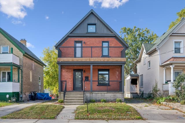 Detached at 121 Park Street, Kitchener, ON N2G 1M5