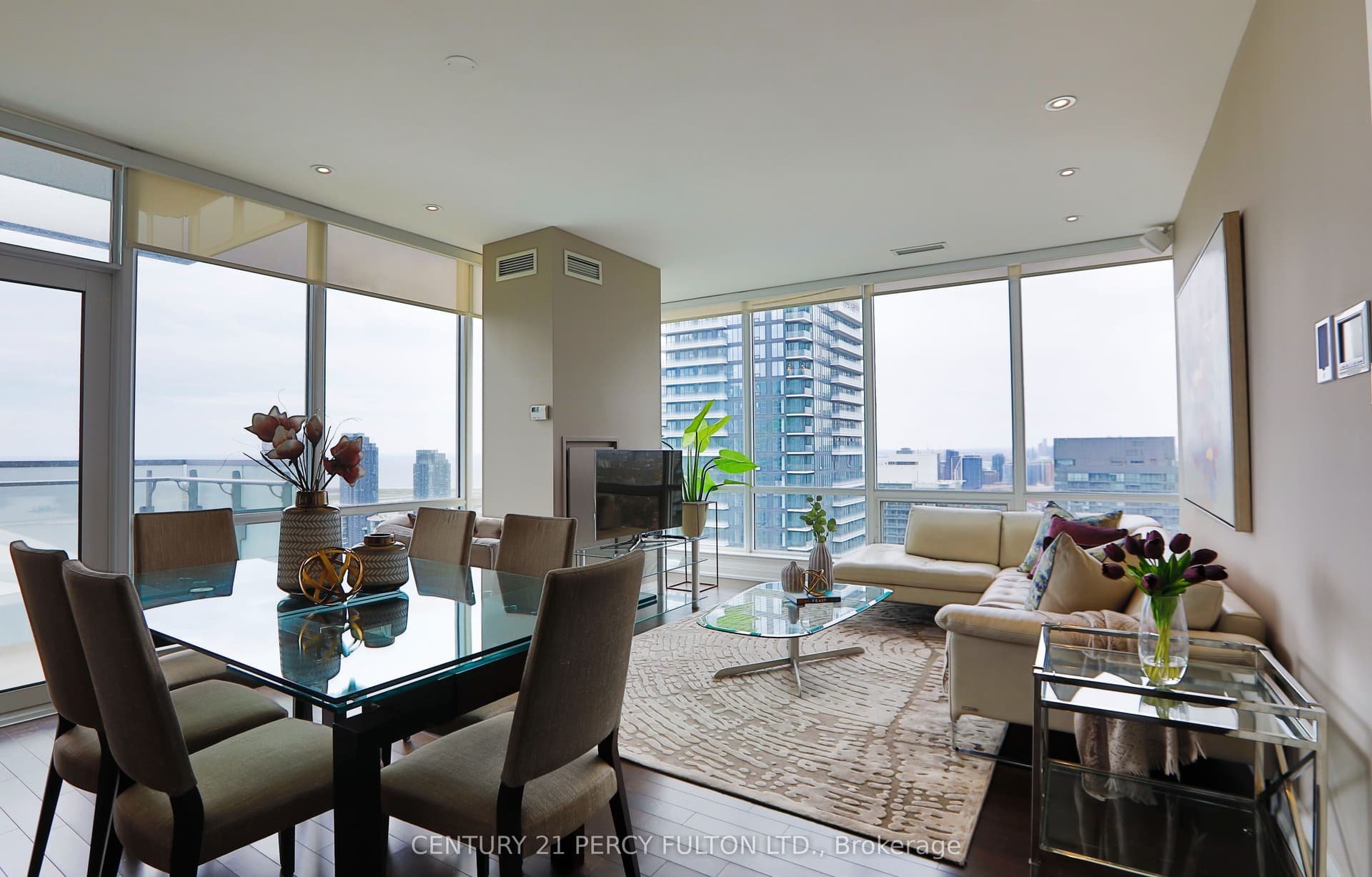 Suite 4002 · Floor 40, Unit 4002 · 80 John St