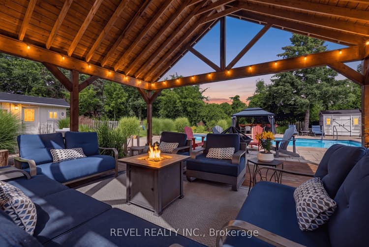 1036 Shellard Side Road