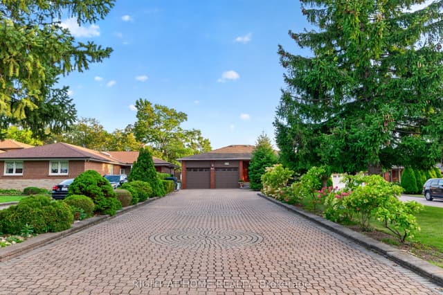 Detached at 397 Maple Leaf Drive, Toronto, ON M6L 1P4, Toronto W04