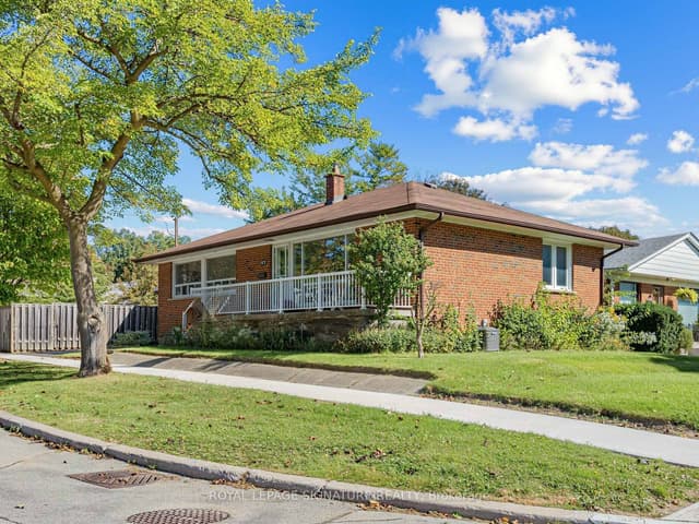 Detached at 47 Beacon Road, Toronto, ON M1P 1G6, Toronto E04