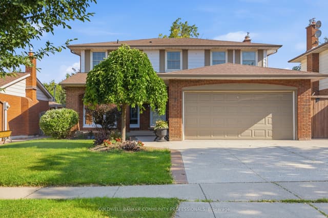Detached at 7 Apex Court, Hamilton, ON L8J 1J2