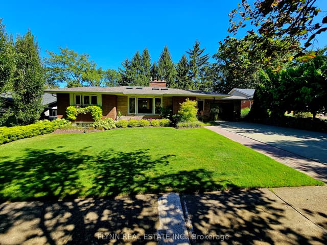Detached at 9 Allandale Drive, St. Catharines, ON L2T 1V9