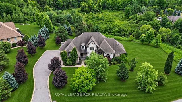 Detached at 7 Proctor Avenue, Caledon, ON L7E 4E7