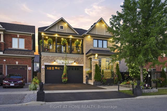 Detached at 2349 Dress Circle Crescent, Oshawa, ON L1L 0L8