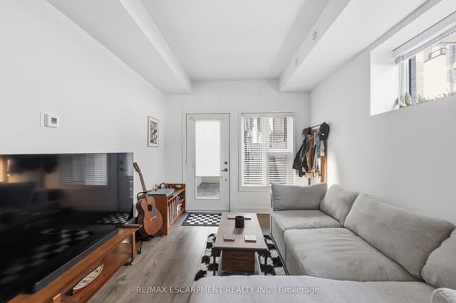 Common Element Condo at 1129 Cooke Boulevard 613, Burlington, ON L7T 4A8