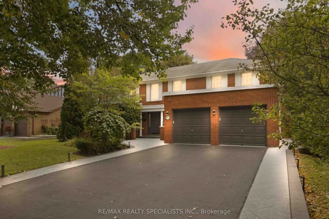 Detached at 2255 Prince John Boulevard, Mississauga, ON L5K 2J3