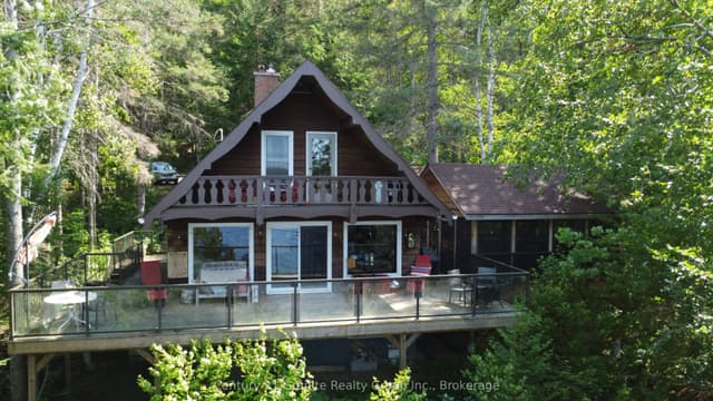 Detached at 1038 Broken Paddle Road, Dysart et al, ON K0M 1S0