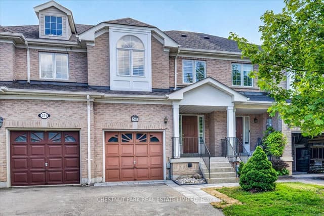 Att/Row/Townhouse at 241 Banbrooke Crescent, Newmarket, ON L3X 2W5