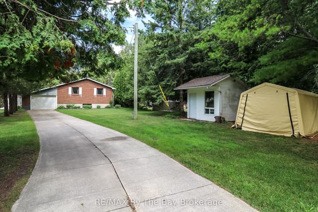 Detached at 116 Stroud Crescent, Wasaga Beach, ON L9Z 2T4