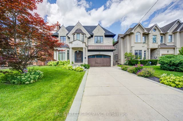 Detached at 154 Munro Boulevard, Toronto, ON M2P 1C8, Toronto C12