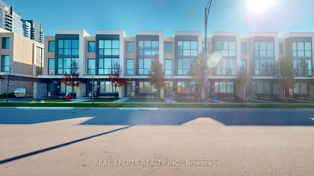 Condo Townhouse at 90 Little Creek Road 3, Mississauga, ON L5R 0E9
