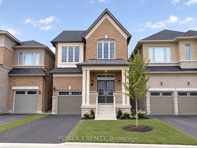 Detached at 3 Falconridge Terrace, East Gwillimbury, ON L9N 0R2