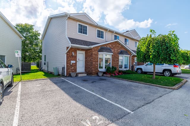 Condo Townhouse at 6910 Kalar Road 15, Niagara Falls, ON L2H 2T7