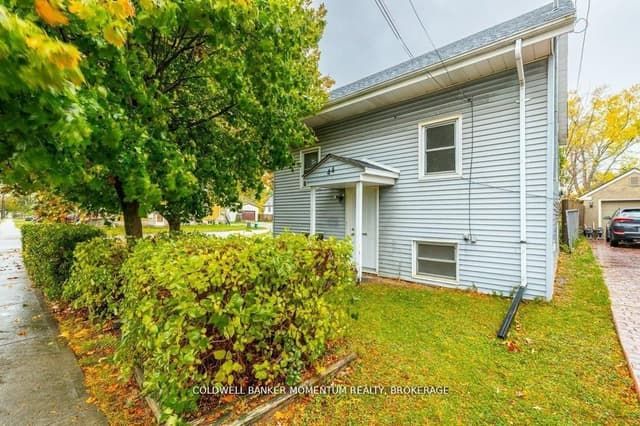 Detached at 44 Rykert Street, St. Catharines, ON L2S 1Z1