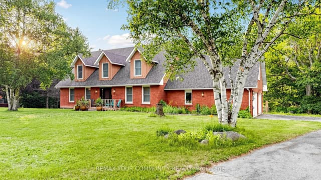 Detached at 243 Ridge Road, Aurora, ON L4G 0M3