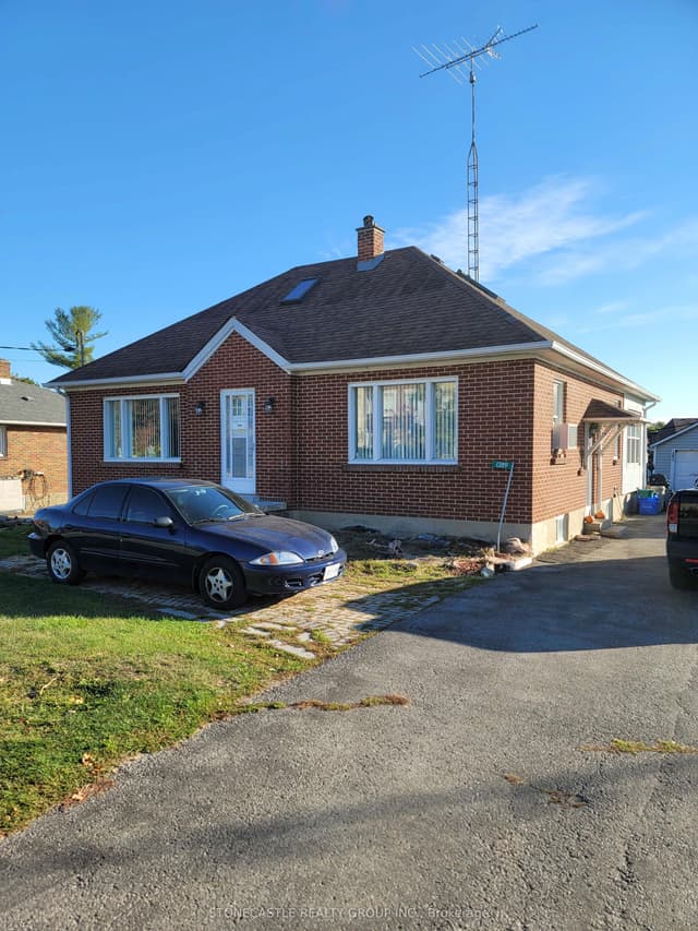 Detached at 13119 Highway 27 Road E, King, ON L0G 1N0