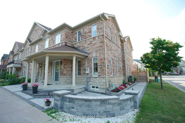 Att/Row/Townhouse at 648 South Unionville Avenue, Markham, ON L3R 8V1