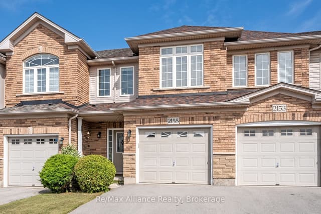 Att/Row/Townhouse at 2155 Redstone Crescent, Oakville, ON L6M 5B2