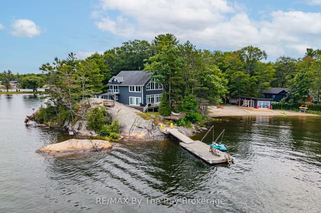 Detached at 31 Gidley Turnpike, Georgian Bay, ON P0E 1E0