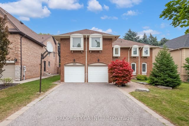 Detached at 143 Cambridge Crescent, Richmond Hill, ON L4C 6G1