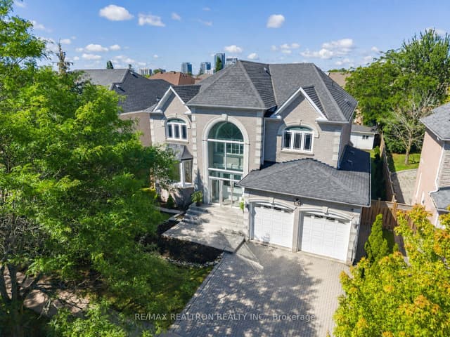 Detached at 36 Fern Avenue, Richmond Hill, ON L4B 3R5