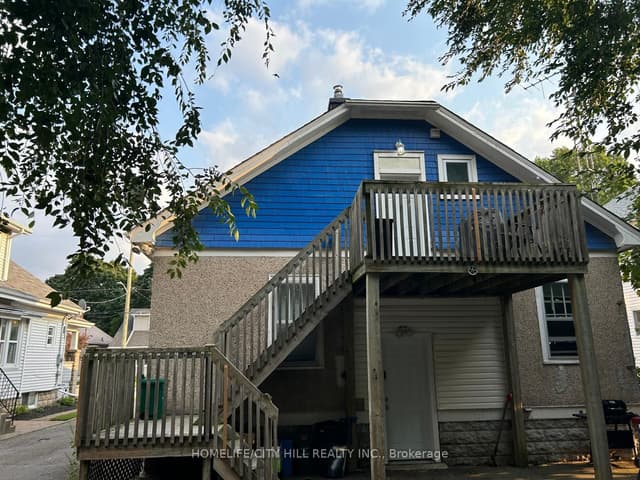 Duplex at 71 Pleasant Avenue 2nd FLR, St. Catharines, ON L2R 1X9